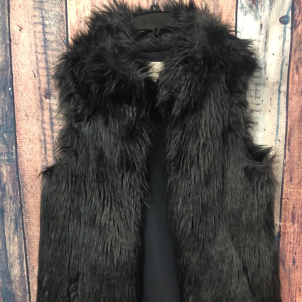 LOFT FAUX FUR VEST M/L - Picture 1 of 4
